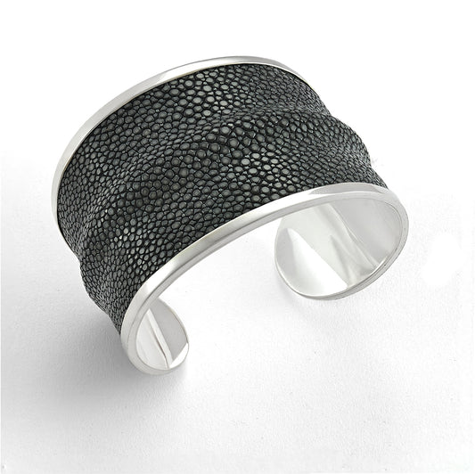 Sting Cuff 50