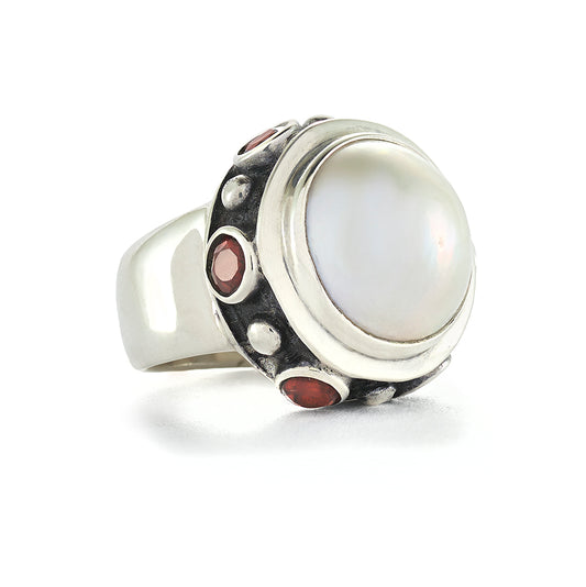 Li Mabe Ring
