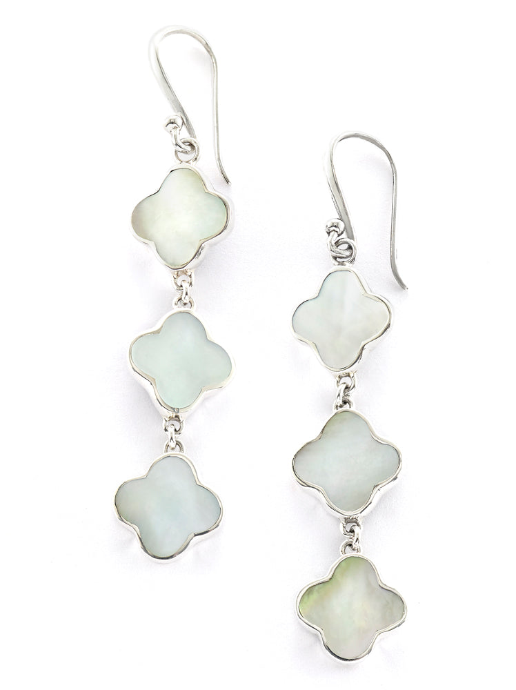 Anting Chandelier White Clover