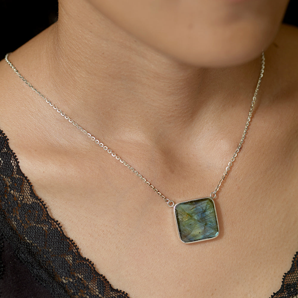 Lulu Labradorite Necklace - Reva Jewellery