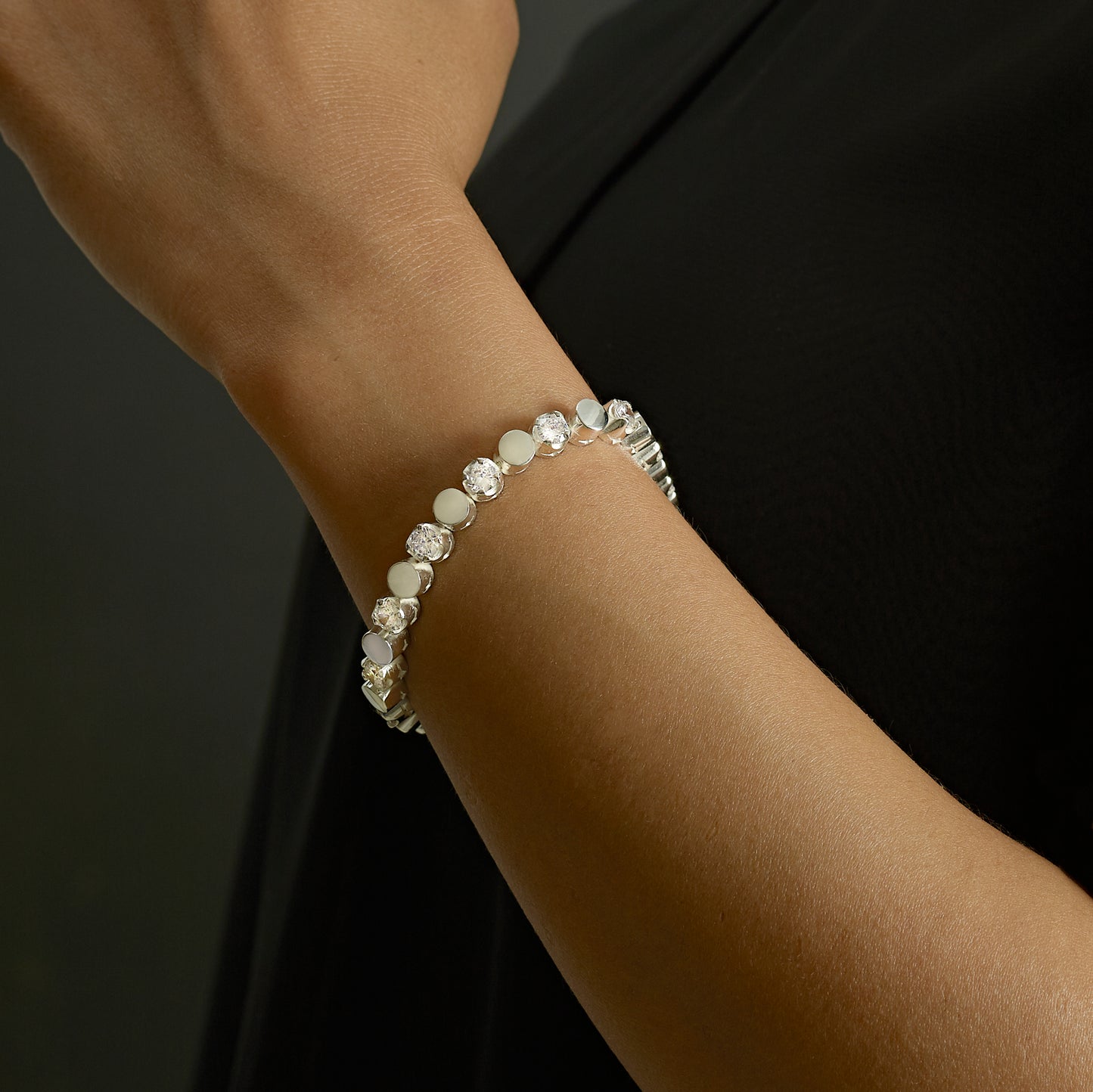 Ayla White Disc Bracelet - Reva Jewellery